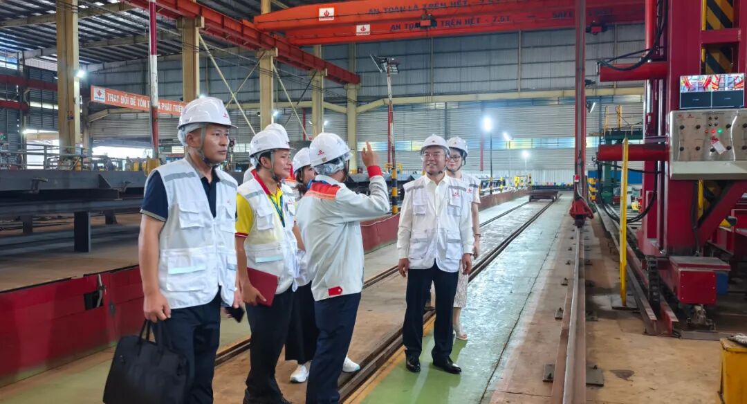 携手共进 扬帆东盟｜天意机械董事长刘洪彬带队参观越南Dai Dung Group，深化国际